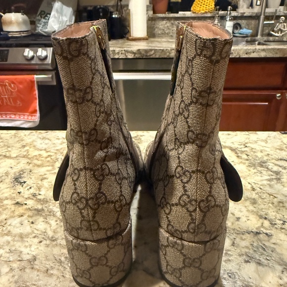 Gucci GG Canvas with Chocolate Leather and Mettalic Accents Booties 38.5 - Picture 4 of 9